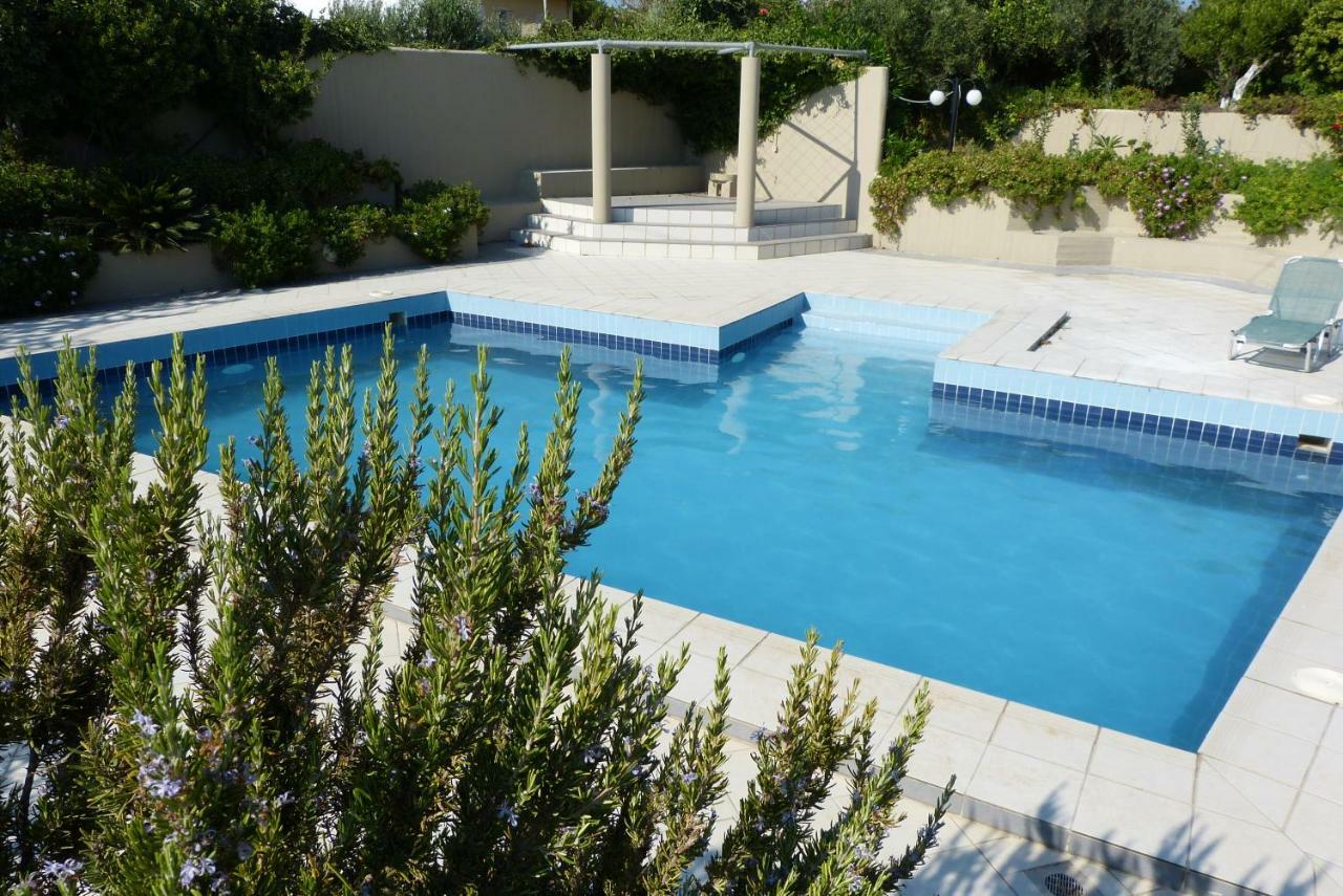 Skalanion Knossos Palace Secluded Villa מראה חיצוני תמונה